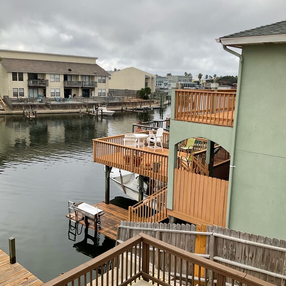 Iβm leaving the island .. Wahh π° But β¦. - Picture 5 of 6